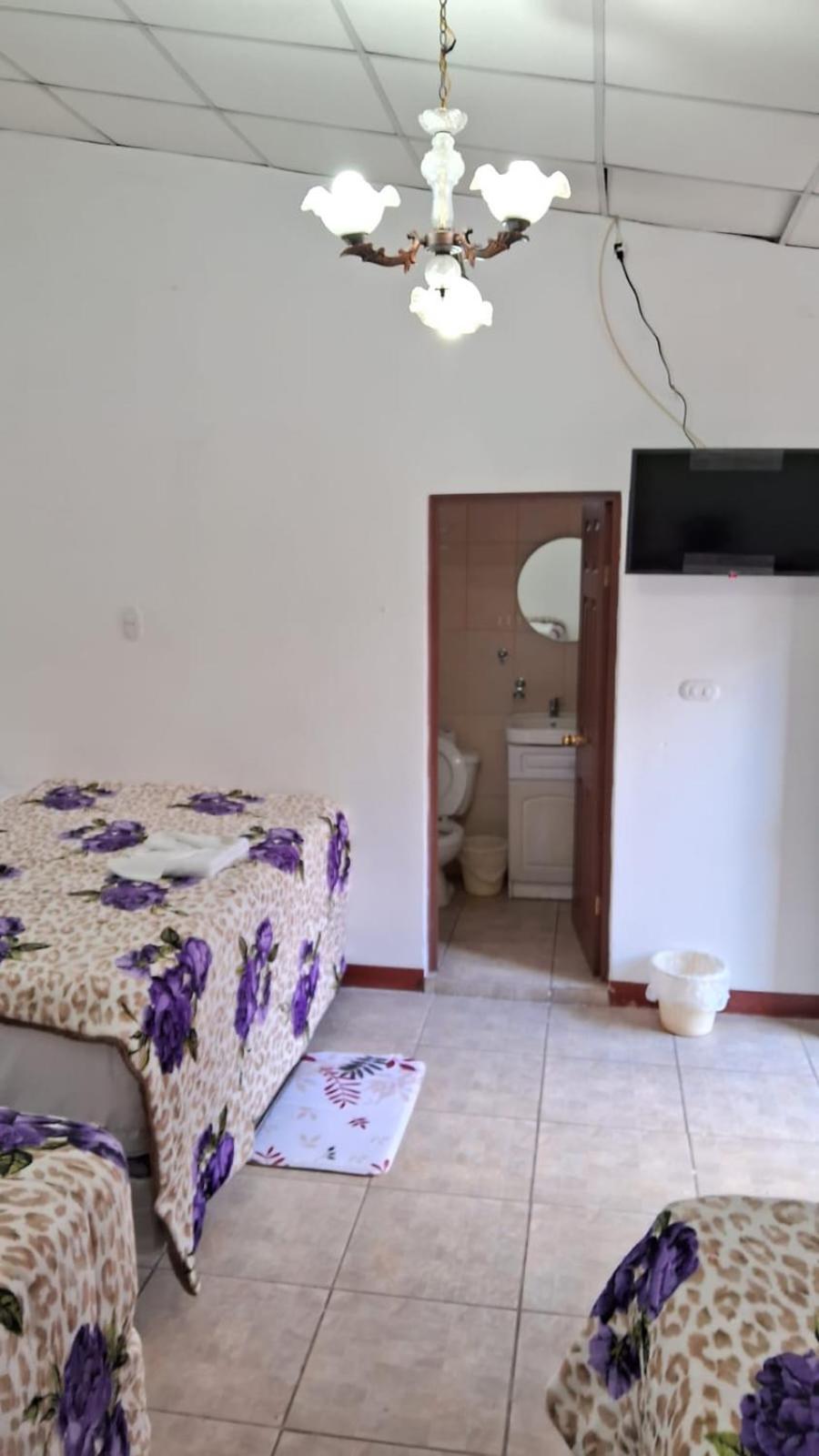 Hotel Kamelot Parque Central 克萨尔特南戈 外观 照片