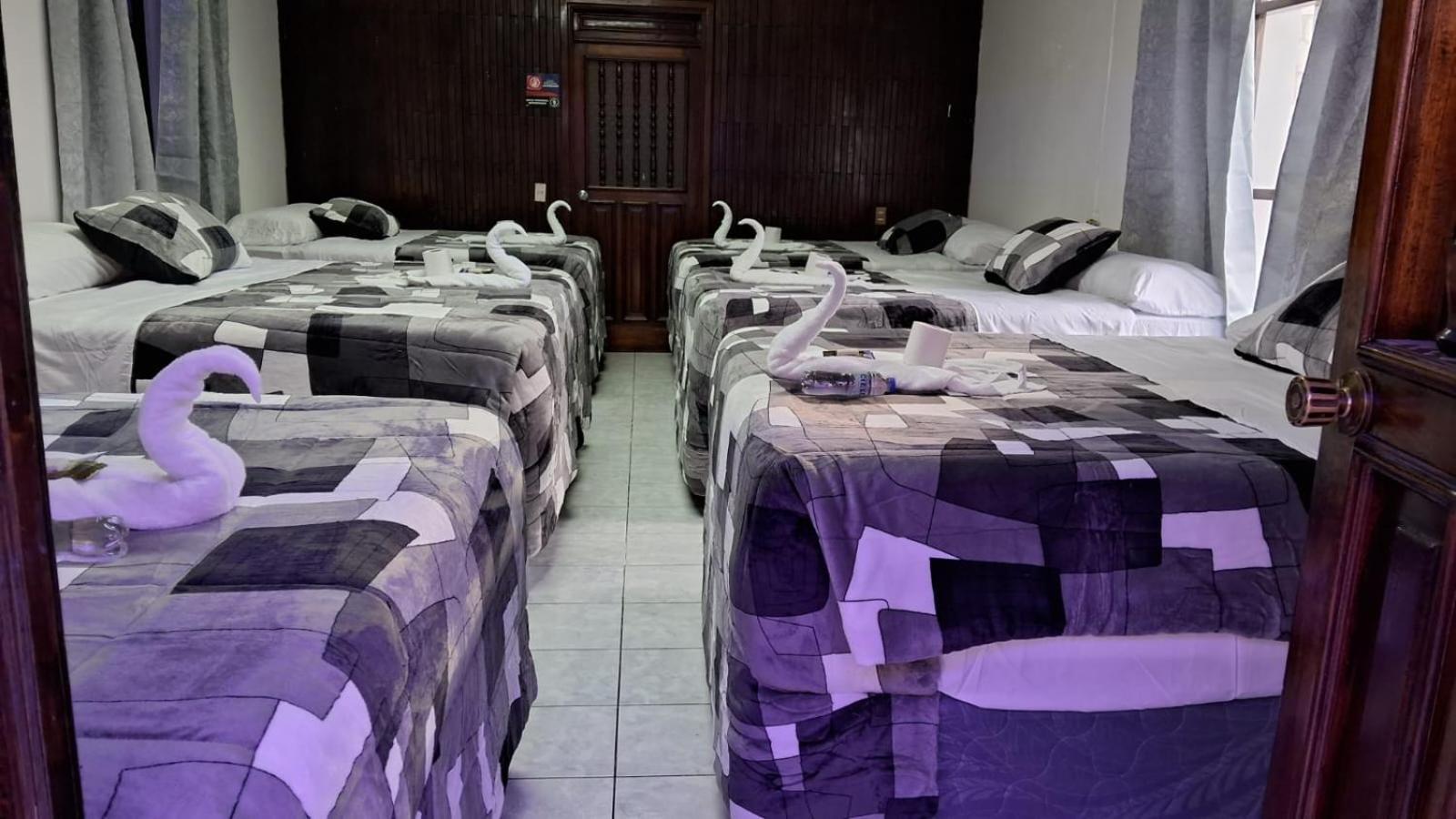 Hotel Kamelot Parque Central 克萨尔特南戈 外观 照片